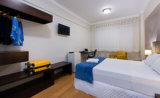 Mural Living Hotel Manaus