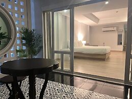 Anona Beachfront Phuket Resort