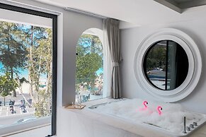 Anona Beachfront Phuket Resort