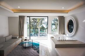 Anona Beachfront Phuket Resort