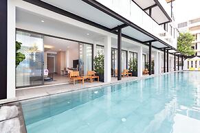 Anona Beachfront Phuket Resort