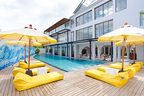 Anona Beachfront Phuket Resort