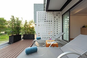 Anona Beachfront Phuket Resort