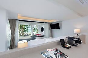 Anona Beachfront Phuket Resort