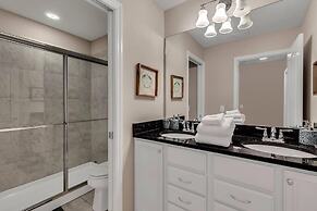 Luxurious Vacation Home With Private Pool!!!