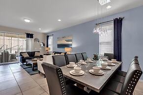 Luxurious Vacation Home With Private Pool!!!