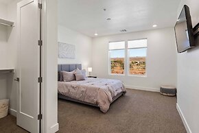 Coral Canyon Entourage by RedAwning