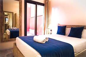 La Bodega Suites