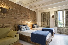 La Bodega Suites