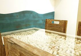 La Bodega Suites