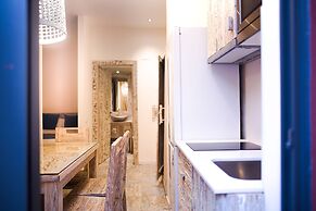 La Bodega Suites