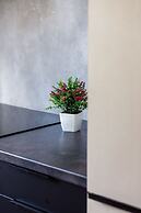 Apartment Grzybowska Warsaw by Renters