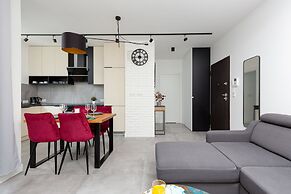 Apartment Grzybowska Warsaw by Renters