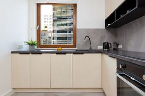 Apartment Grzybowska Warsaw by Renters