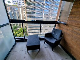 Apartment Grzybowska Warsaw by Renters