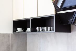 Apartment Grzybowska Warsaw by Renters