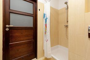 Apartment Gieldowa Warsaw by Renters