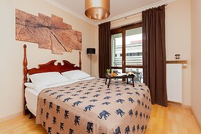 Apartment Gieldowa Warsaw by Renters