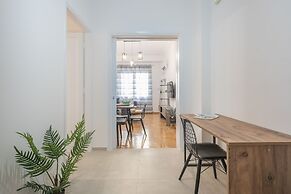 Athens Bright Suite by Cloudkeys