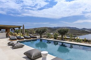 Panormos Bay Suites