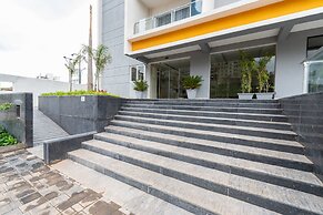 StayBird B Suite, Business Hotel