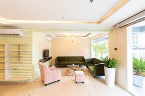 StayBird B Suite, Business Hotel