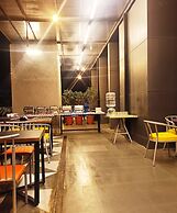 StayBird B Suite, Business Hotel