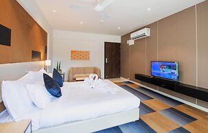 StayBird B Suite, Business Hotel