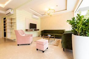 StayBird B Suite, Business Hotel