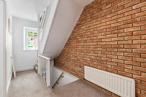 Ivydene - Beautiful Cottage Stone Throw From Beach Wonderful Sea Views