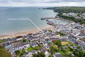 Ivydene - Beautiful Cottage Stone Throw From Beach Wonderful Sea Views
