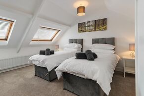 Ivydene - Beautiful Cottage Stone Throw From Beach Wonderful Sea Views