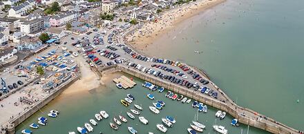 Ivydene - Beautiful Cottage Stone Throw From Beach Wonderful Sea Views