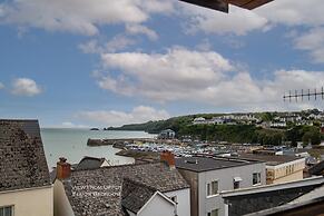 Ivydene - Beautiful Cottage Stone Throw From Beach Wonderful Sea Views