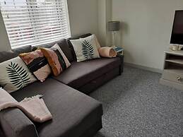 The Little House, Boutique Home Near the sea