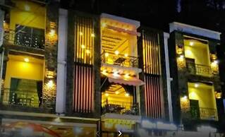 Taj Hotel And Restaurant