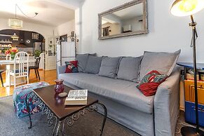 Cozy Home With Private Garden