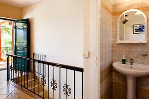 Astros Poolside Home -Enchanting Sunsets