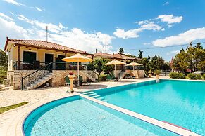 Astros Poolside Home -Enchanting Sunsets