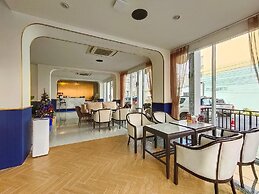 Montree Phuket Hotel