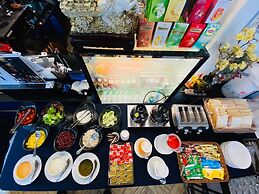 Montree Phuket Hotel