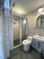 Montree Phuket Hotel