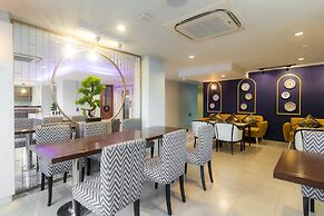 Montree Phuket Hotel