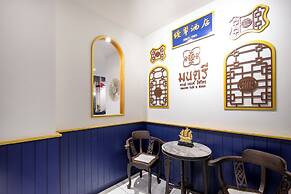 Montree Phuket Hotel