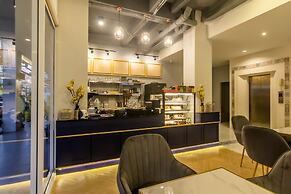 Montree Phuket Hotel