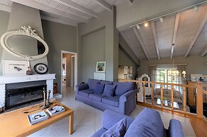 Serene Seaside Bliss - Lush & Secluded Garden Oasis