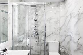 WYZ Athens Apartments by UPSTREET