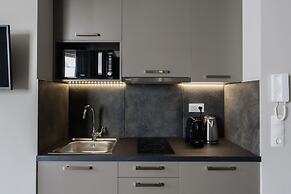 WYZ Athens Apartments by UPSTREET