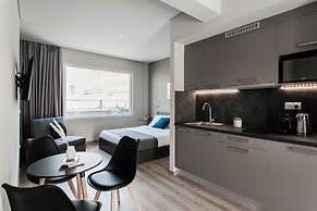 WYZ Athens Apartments by UPSTREET