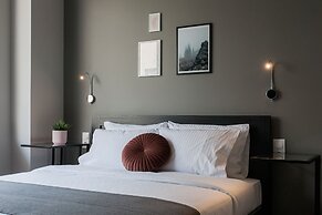 WYZ Athens Apartments by UPSTREET